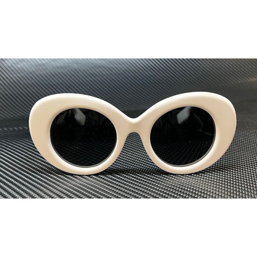 Burberry White Gold Logo Women Sunglasses - Picture 2 of 5